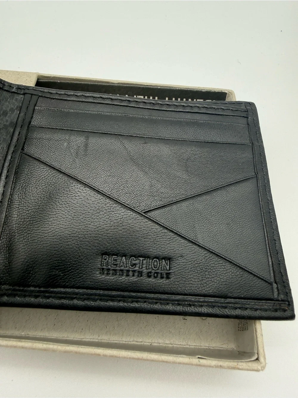 Kenneth Cole Reaction sleek bi